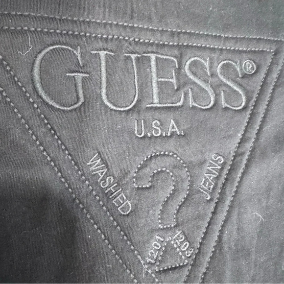 Guess Men's Embossed Quilted Logo Jet Black T-Shirt Small - Picture 2 of 9